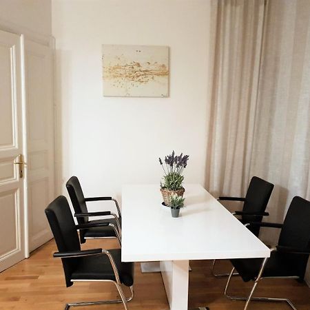 Old Town Square Superior Apartments - Valentin Prague Ngoại thất bức ảnh